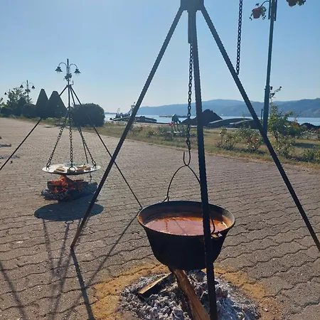 Villa Ljubomir - Srebrno Jezero *