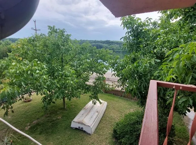 Villa Ljubomir - Srebrno Jezero Kisiljevo