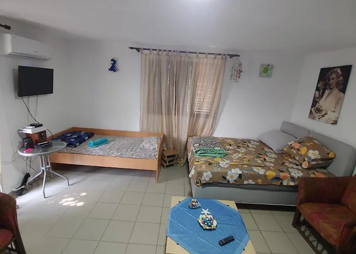 Ljubomir - Srebrno Jezero Villa Kisiljevo